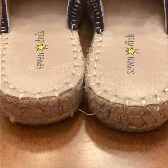 Navy slide, like new - Picture 4 of 5